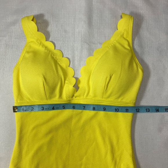 NWT Kate Spade YELLOW Scalloped Plunge One Piece Swimsuit, Size Small - Picture 4 of 12